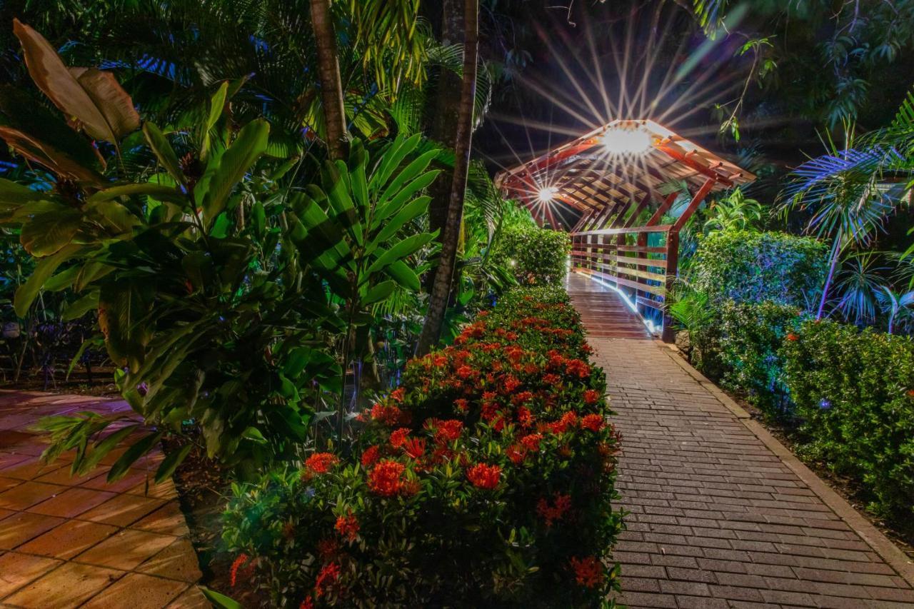 Hotel South Beach - Beachfront ハコ エクステリア 写真